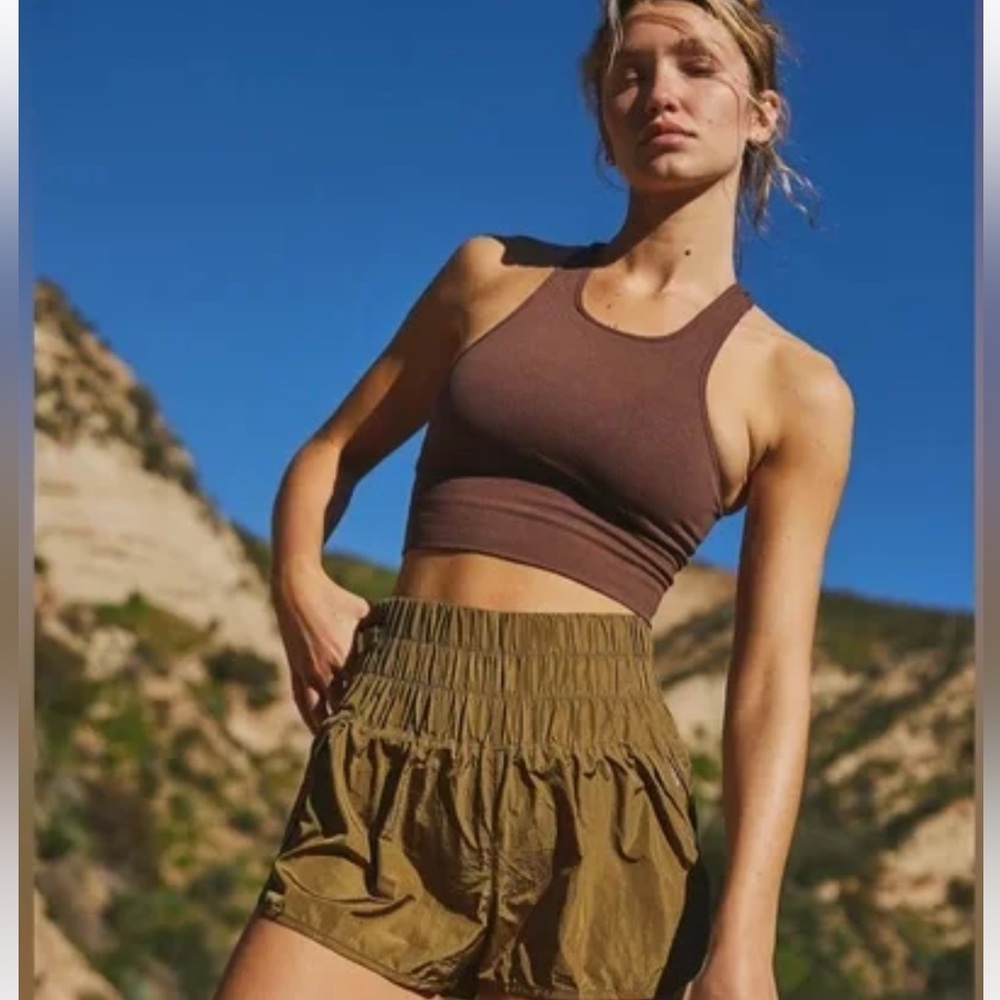 NWOT FREE PEOPLE FP Movement Army Green The Way Home Shorts SZ: L